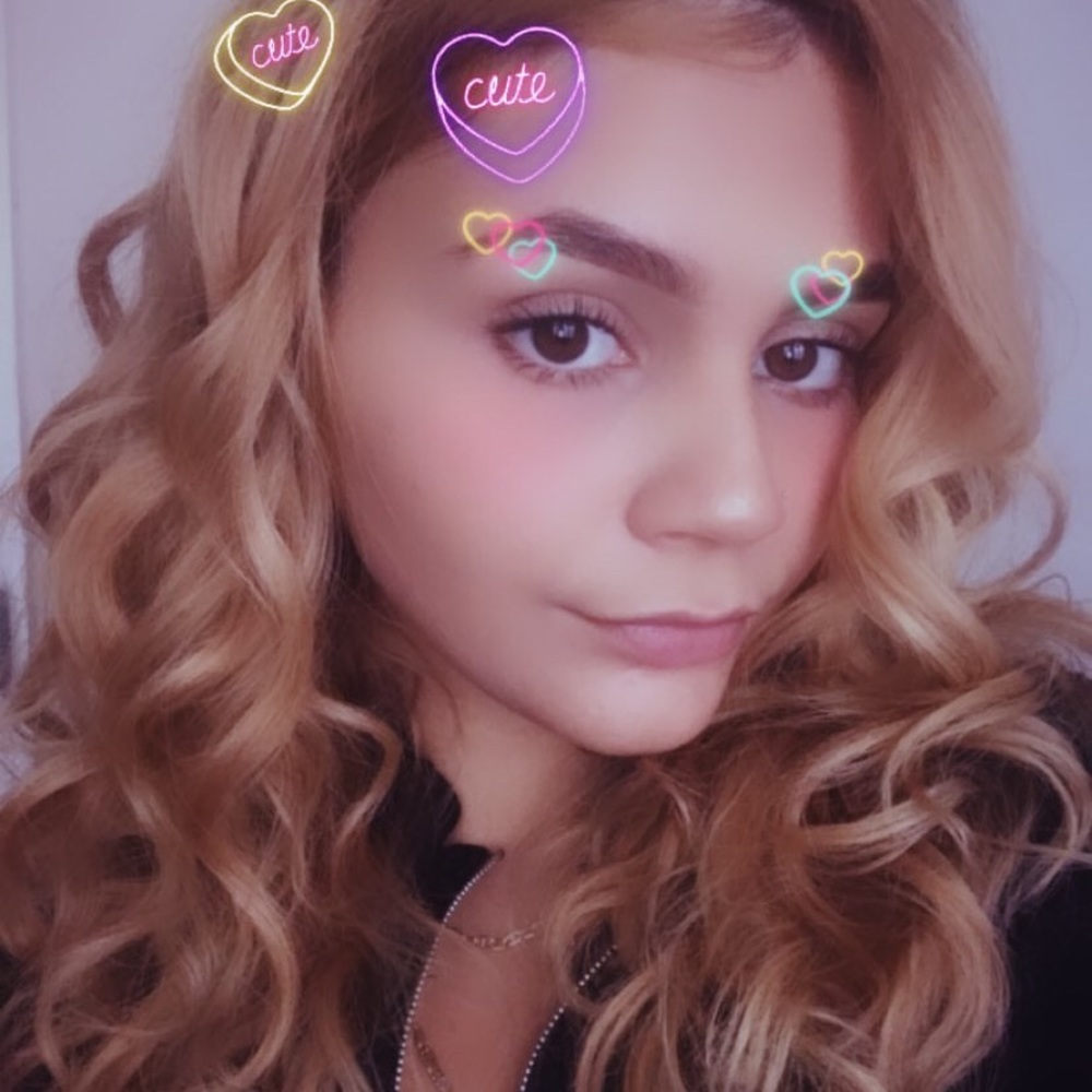 Meet your Posher, Desiree